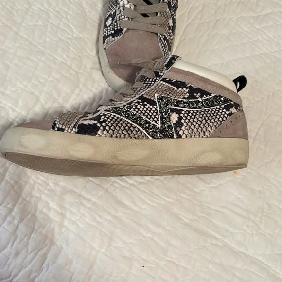 Gianni Bini White High-Top Sneakers - Picture 4 of 8